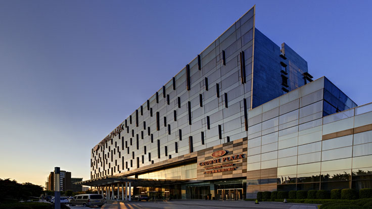 related-projects_Huadu Crown Plaza Hotel_736x414